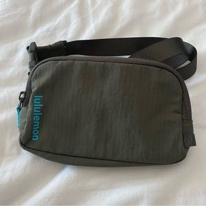 Lululemon Mini Beltbag NWOT